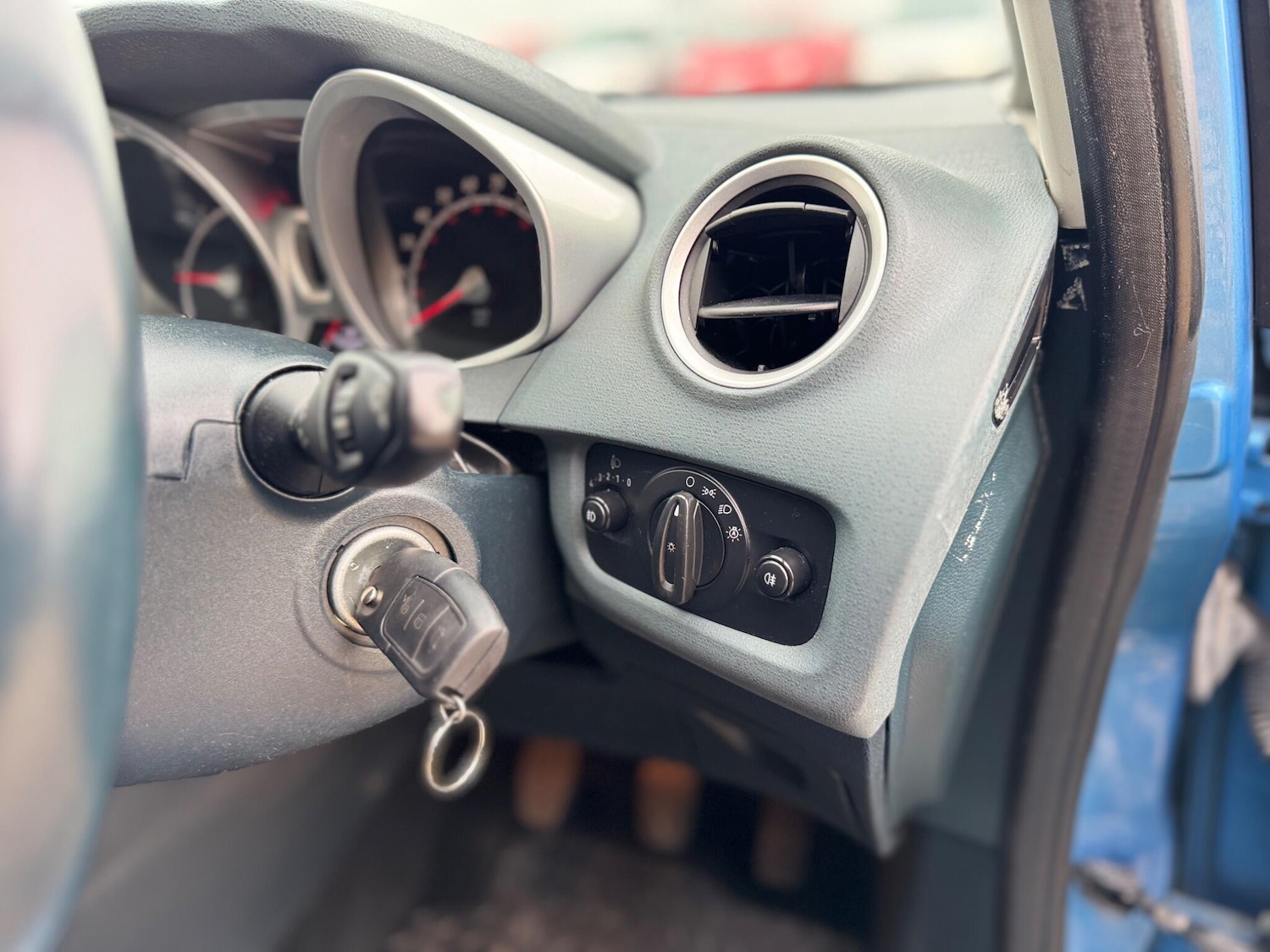 Used Ford Fiesta 2011 for sale - 76994796: Photo 12