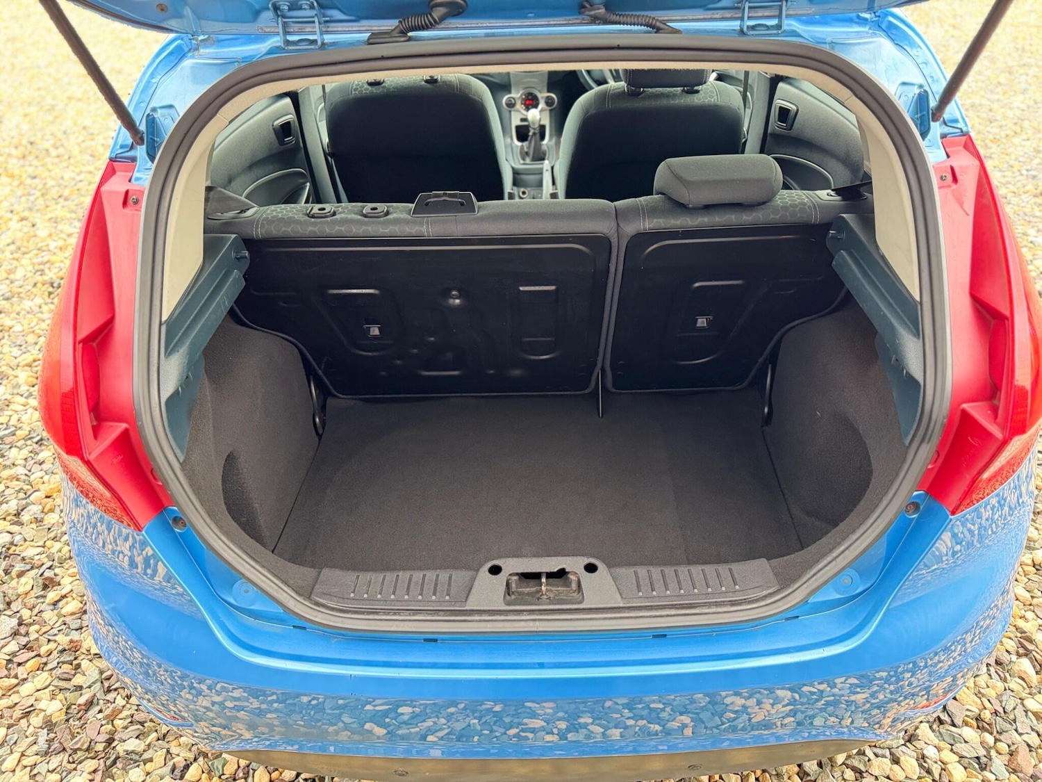 Used Ford Fiesta 2011 for sale - 76994796: Photo 30