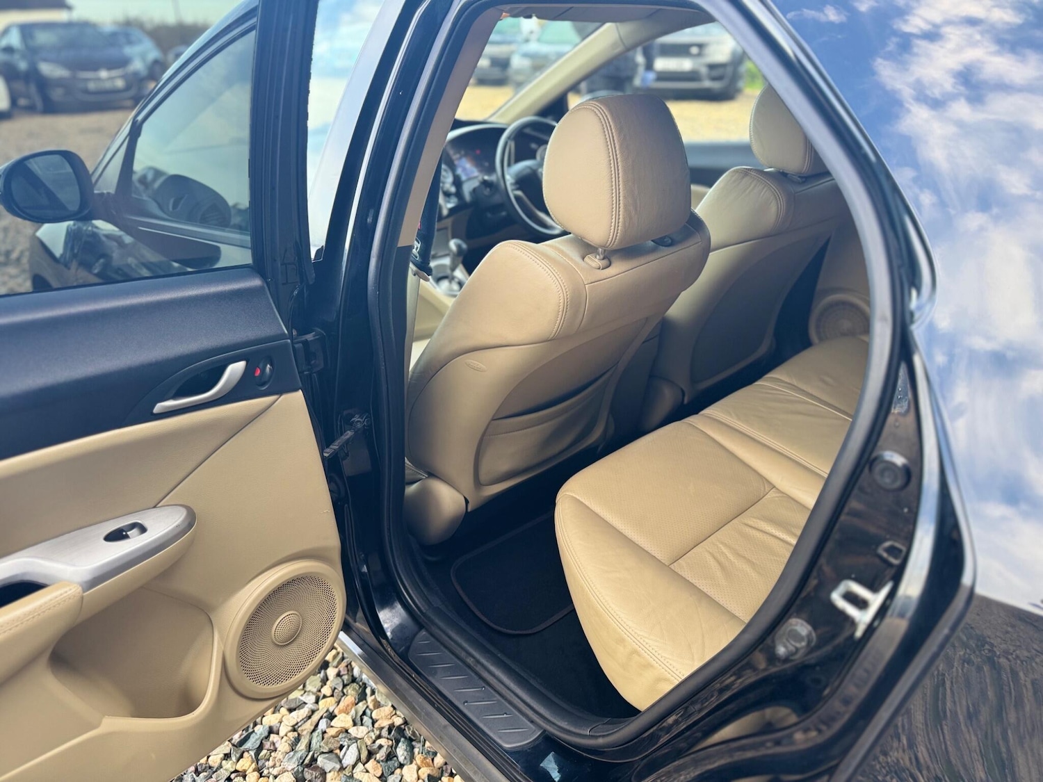 Used Honda Civic 2007 for sale - 76867025: Photo 16