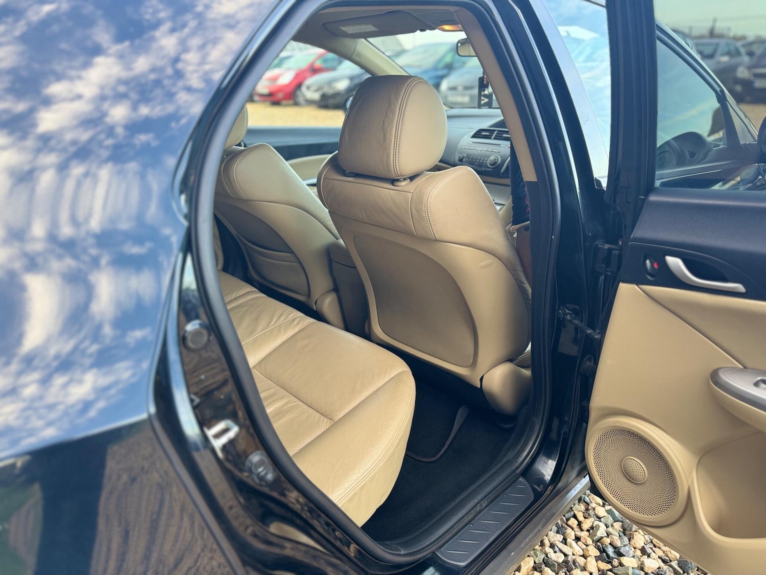 Used Honda Civic 2007 for sale - 76867025: Photo 18