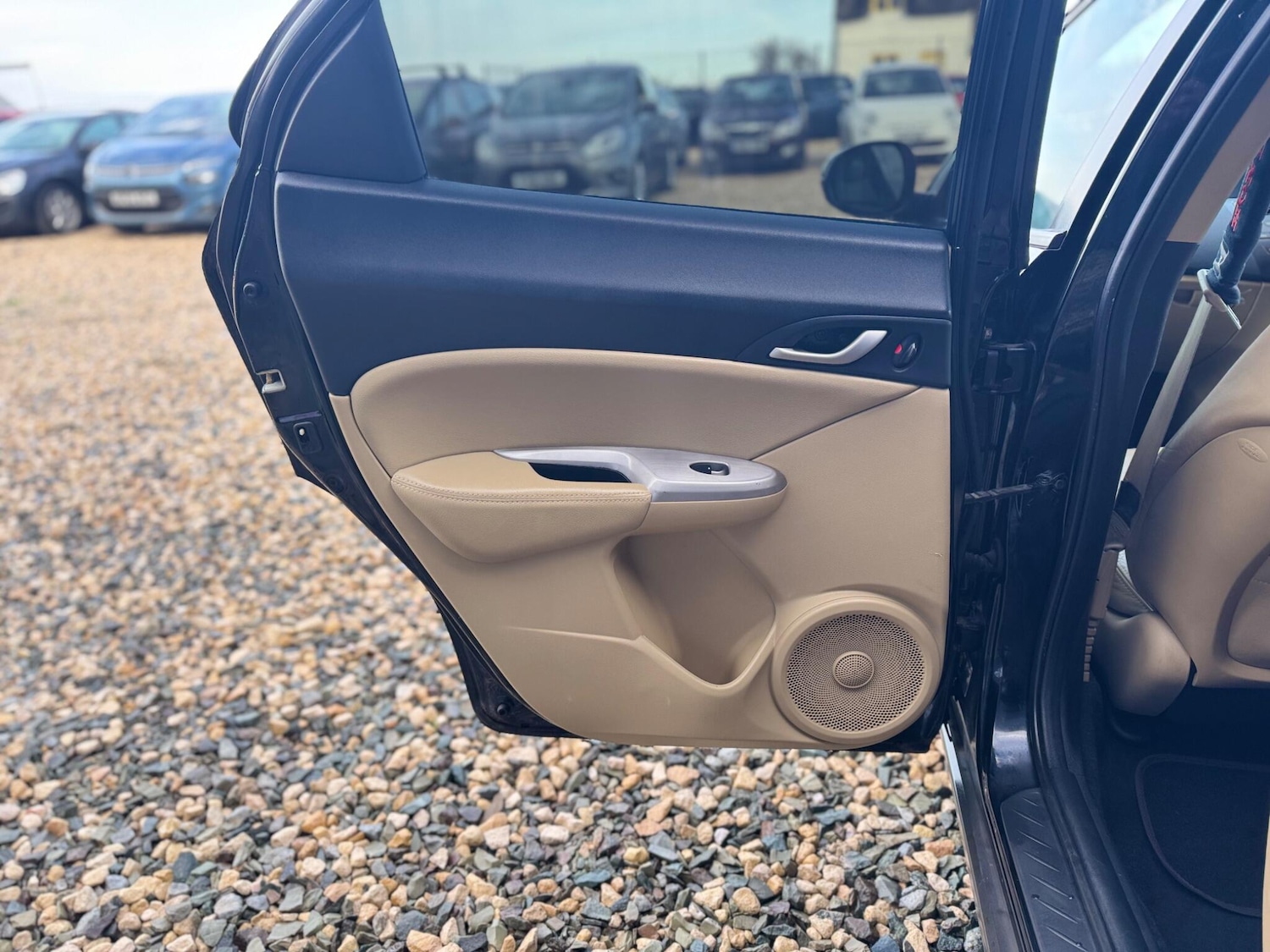 Used Honda Civic 2007 for sale - 76867025: Photo 21