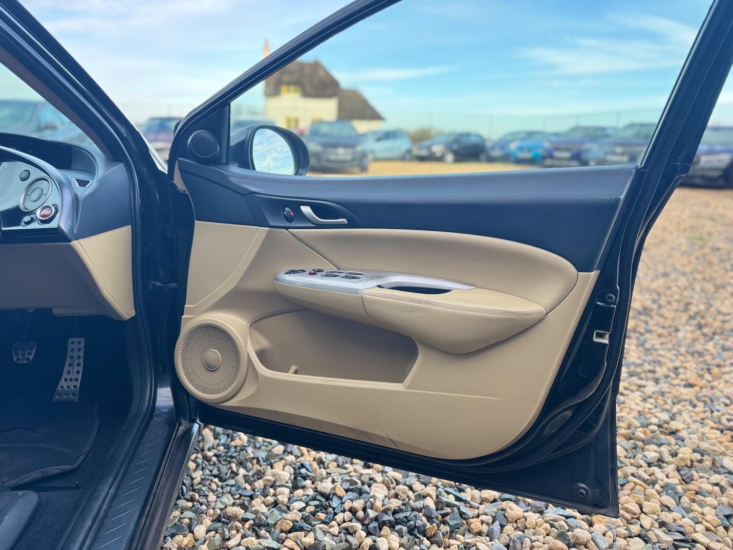 Used Honda Civic 2007 for sale - 76867025: Photo 24