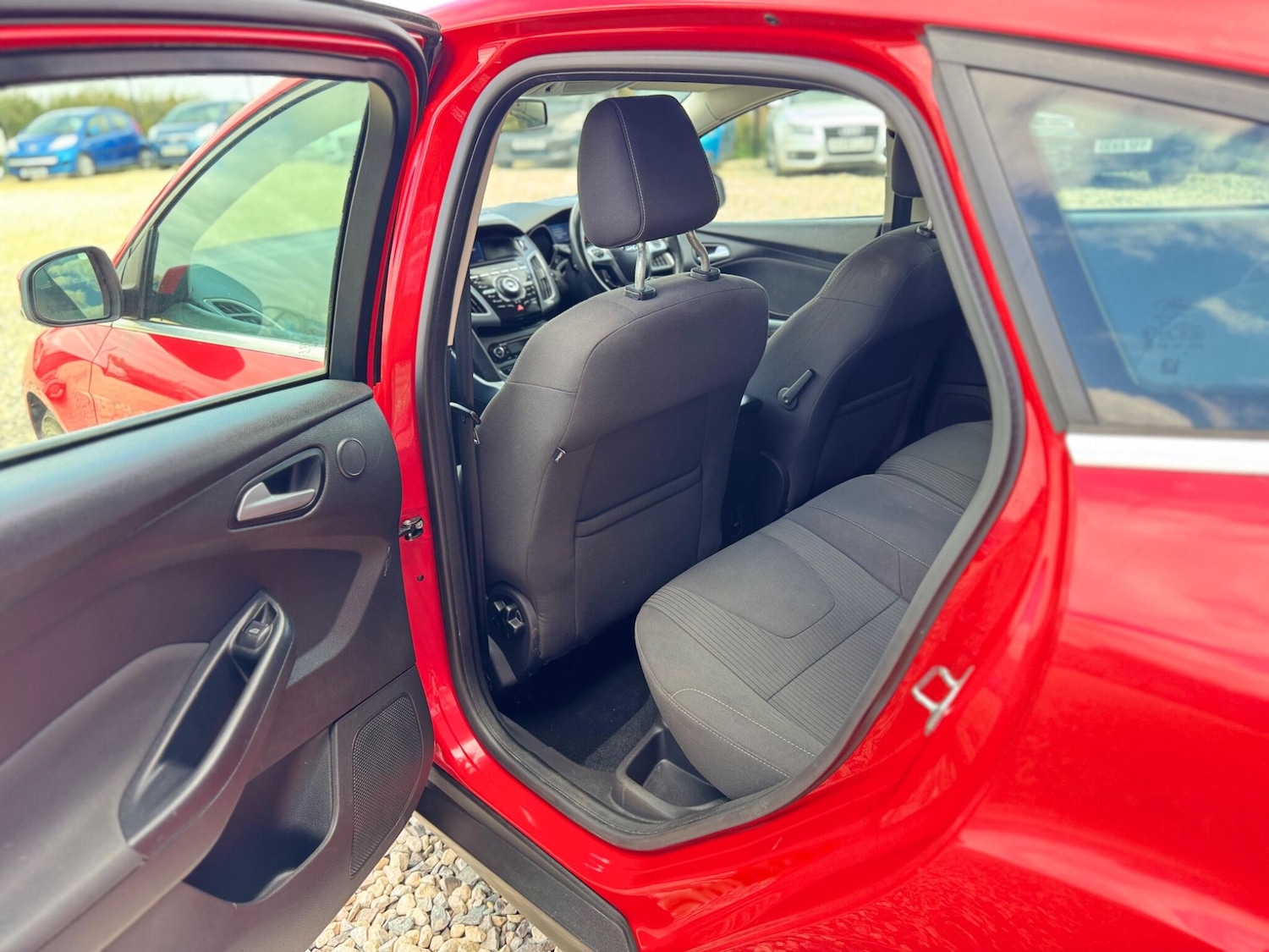 Used Ford Focus 2014 for sale - 76867001: Photo 11