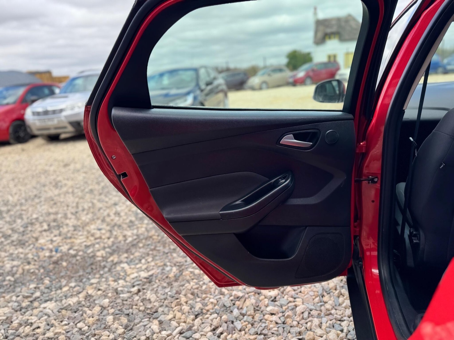 Used Ford Focus 2014 for sale - 76867001: Photo 12