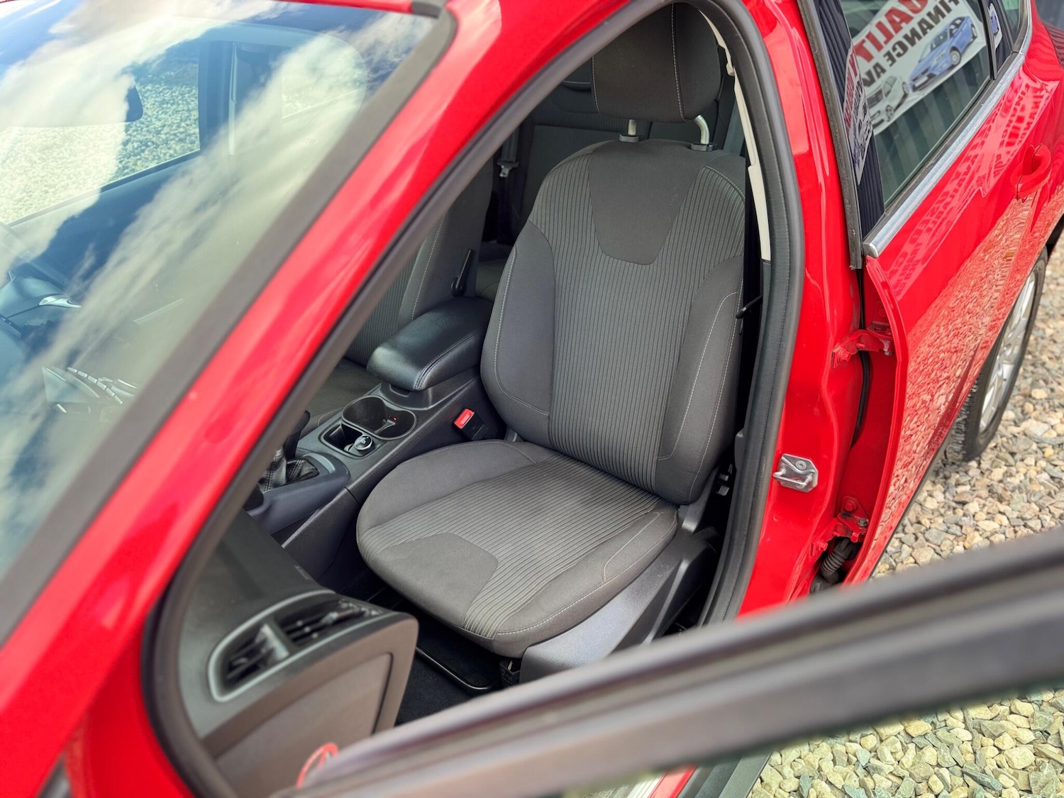 Used Ford Focus 2014 for sale - 76867001: Photo 13