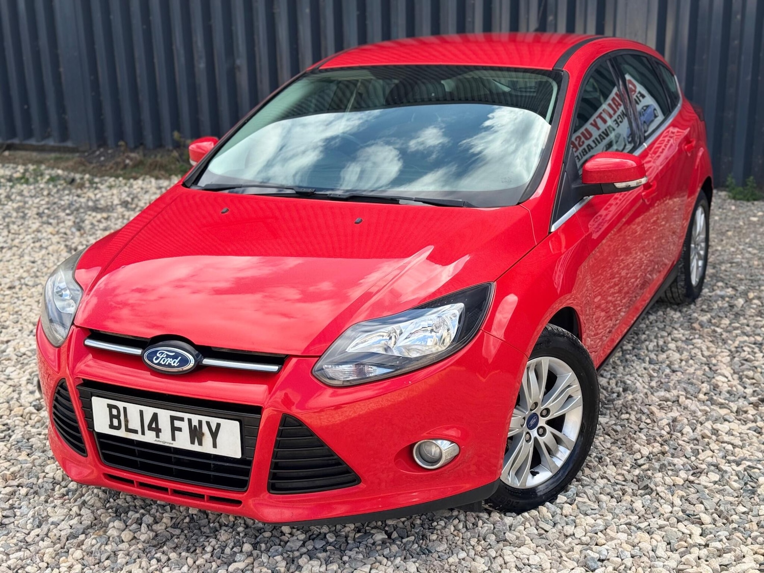 Used Ford Focus 2014 for sale - 76867001: Photo 2