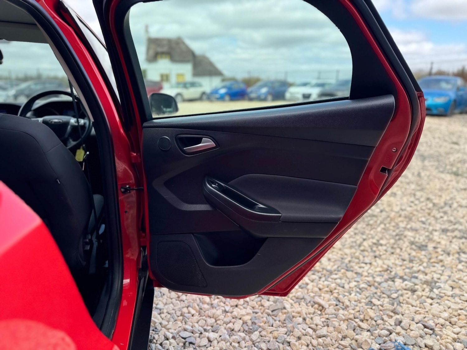 Used Ford Focus 2014 for sale - 76867001: Photo 21