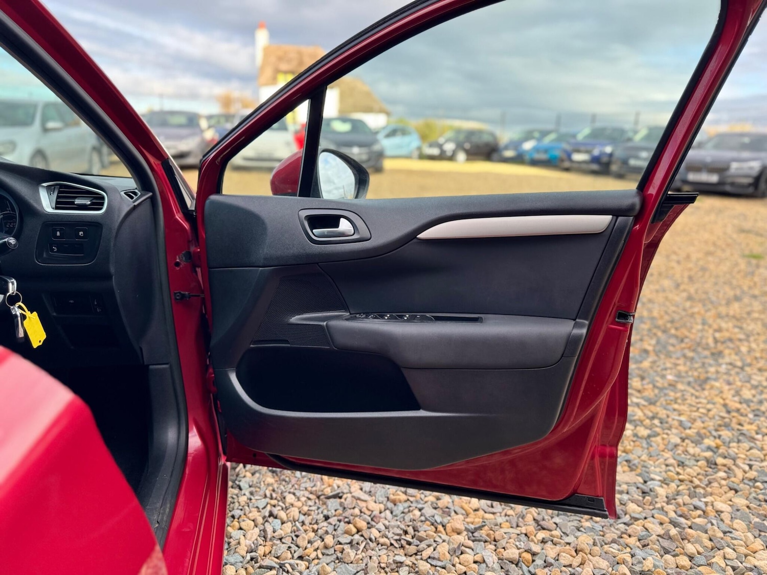 Used Citroen C4 2014 for sale - 76867012: Photo 27