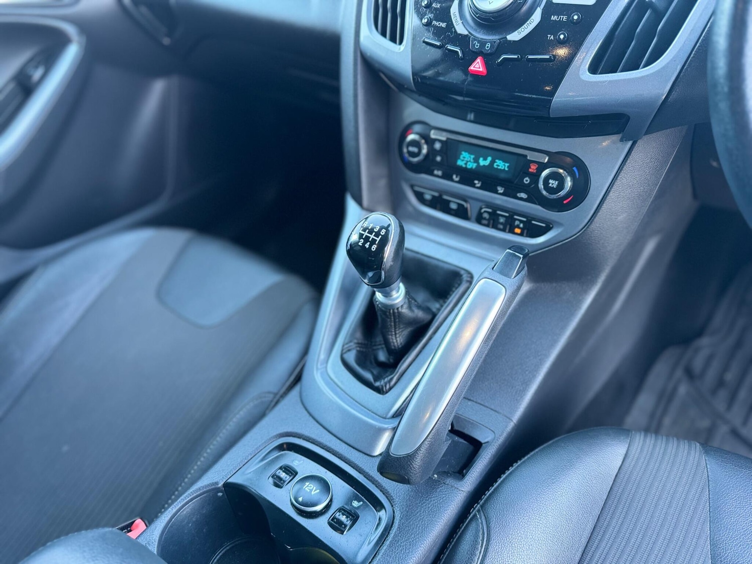 Used Ford Focus 2011 for sale - 76913254: Photo 12