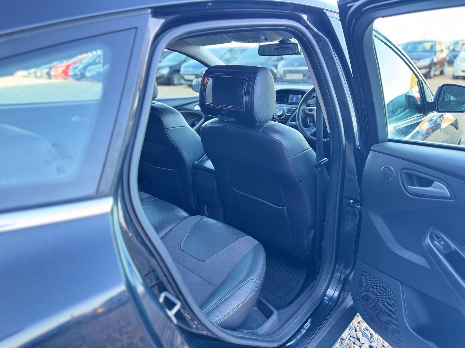 Used Ford Focus 2011 for sale - 76913254: Photo 17