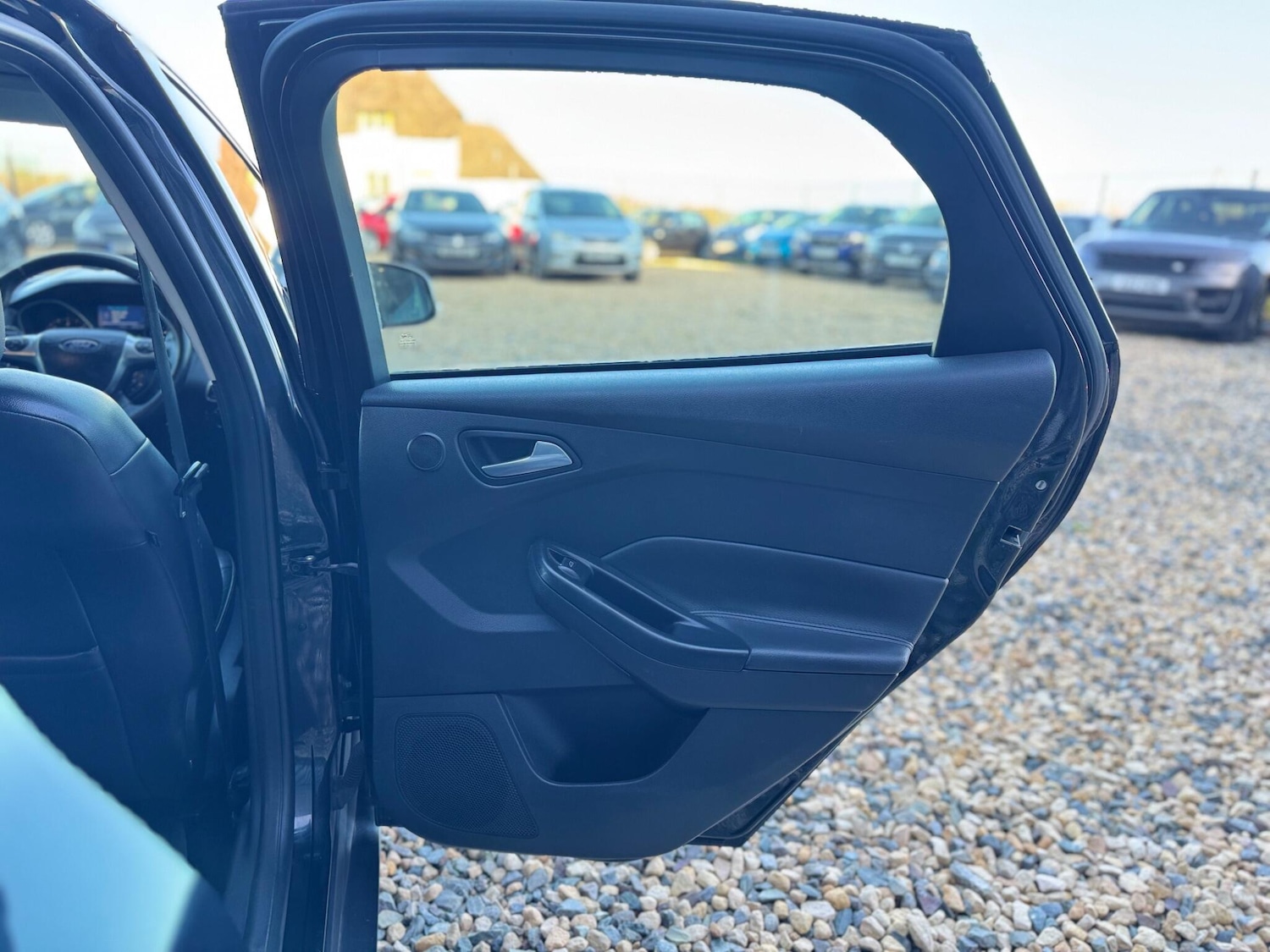 Used Ford Focus 2011 for sale - 76913254: Photo 21