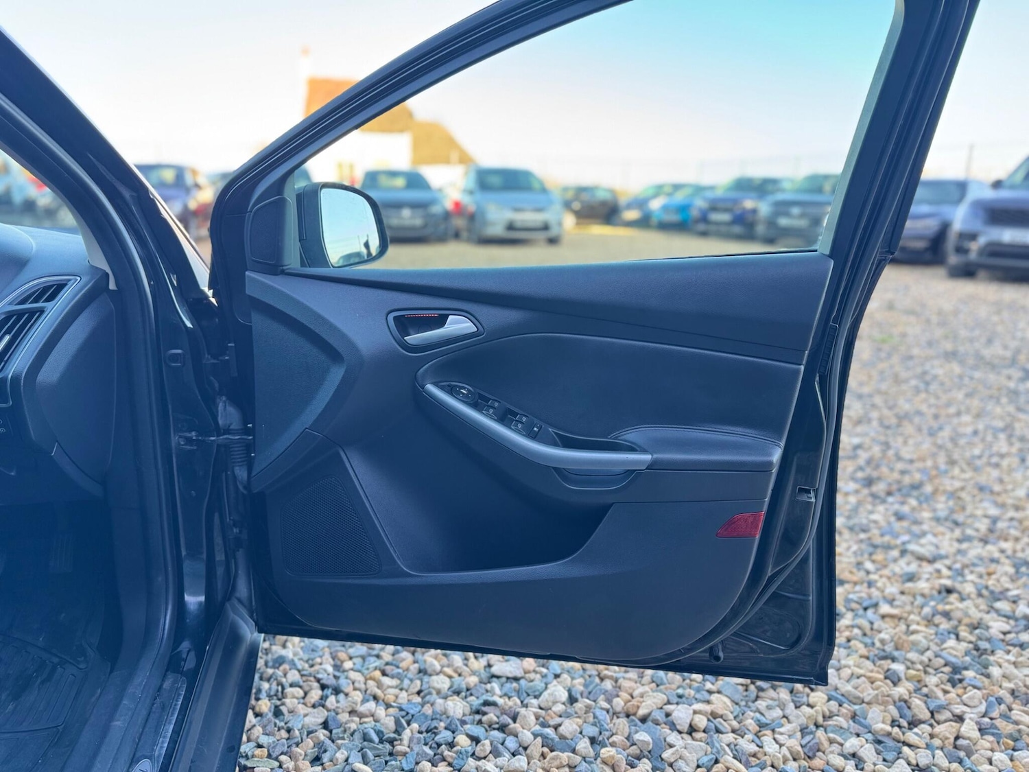 Used Ford Focus 2011 for sale - 76913254: Photo 23