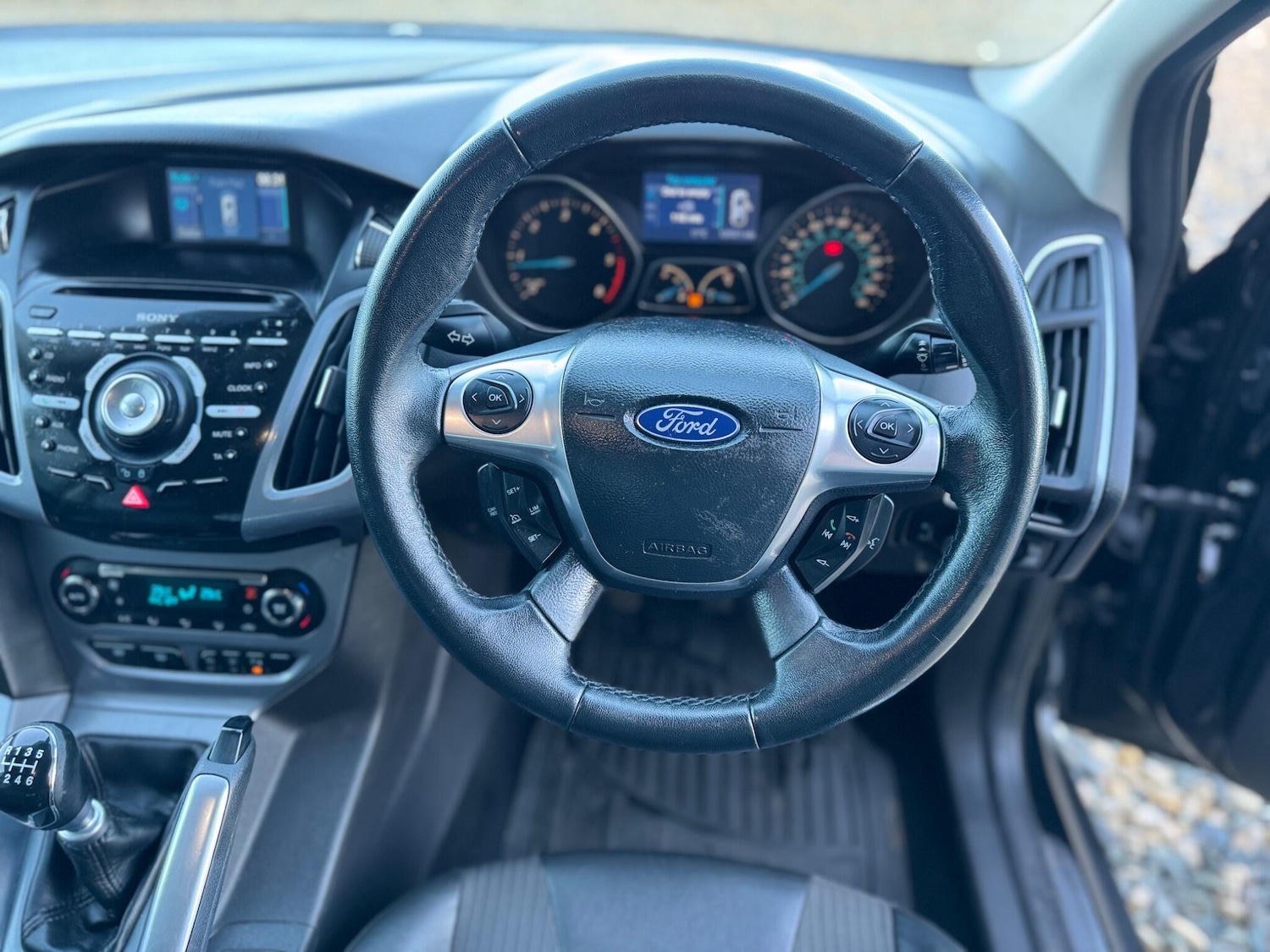 Used Ford Focus 2011 for sale - 76913254: Photo 30