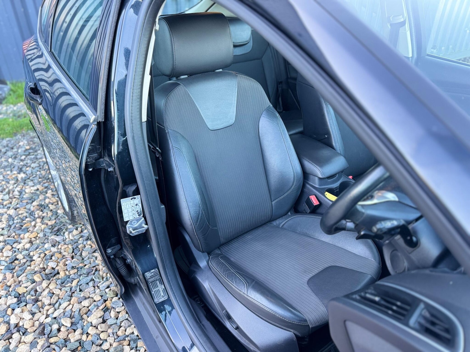 Used Ford Focus 2011 for sale - 76913254: Photo 34