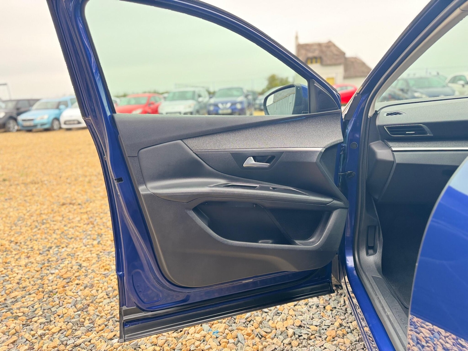 Used Peugeot 3008 2019 for sale - 76867004: Photo 13