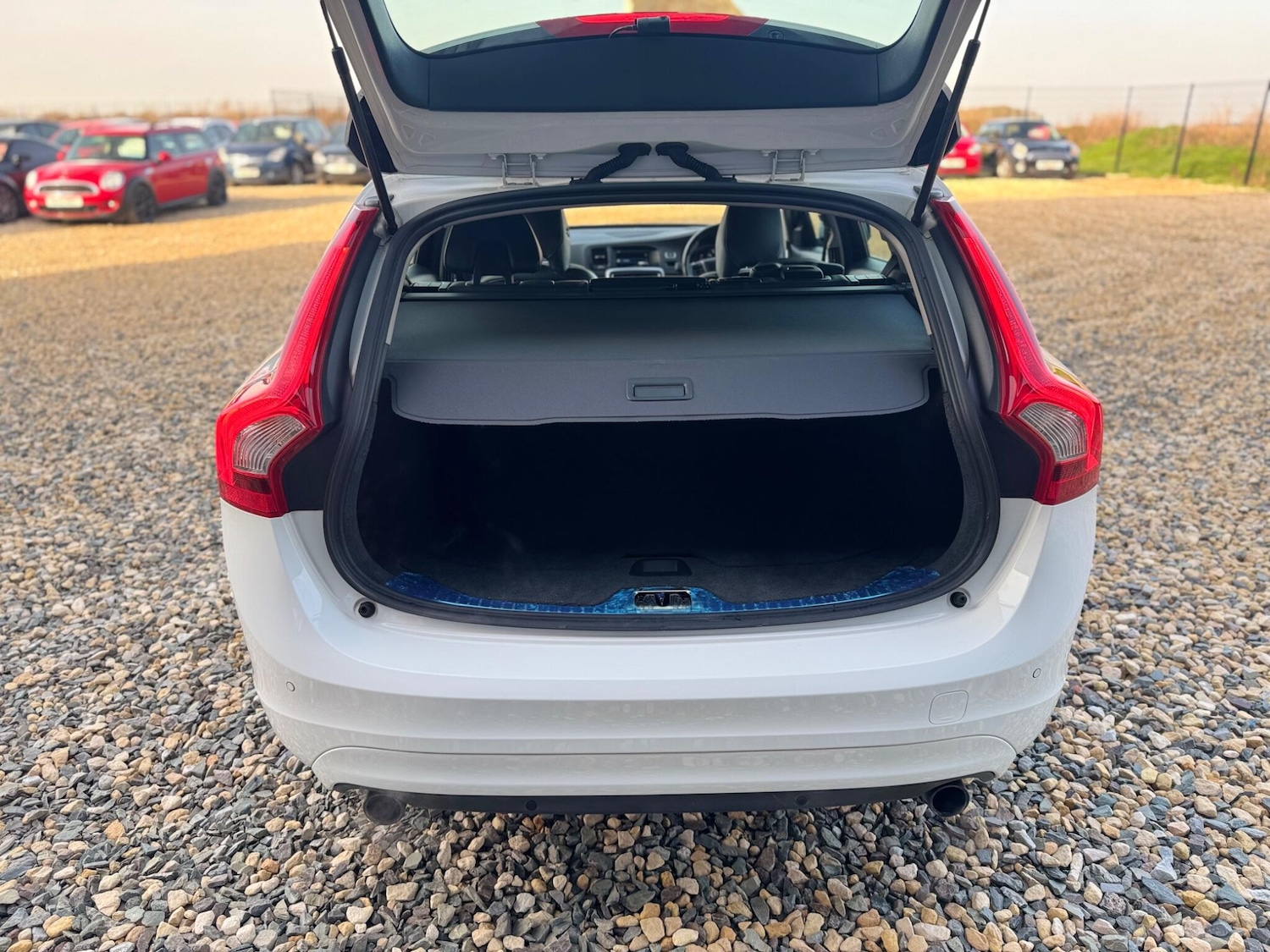 Used Volvo V60 for sale - 77684300: Photo 22