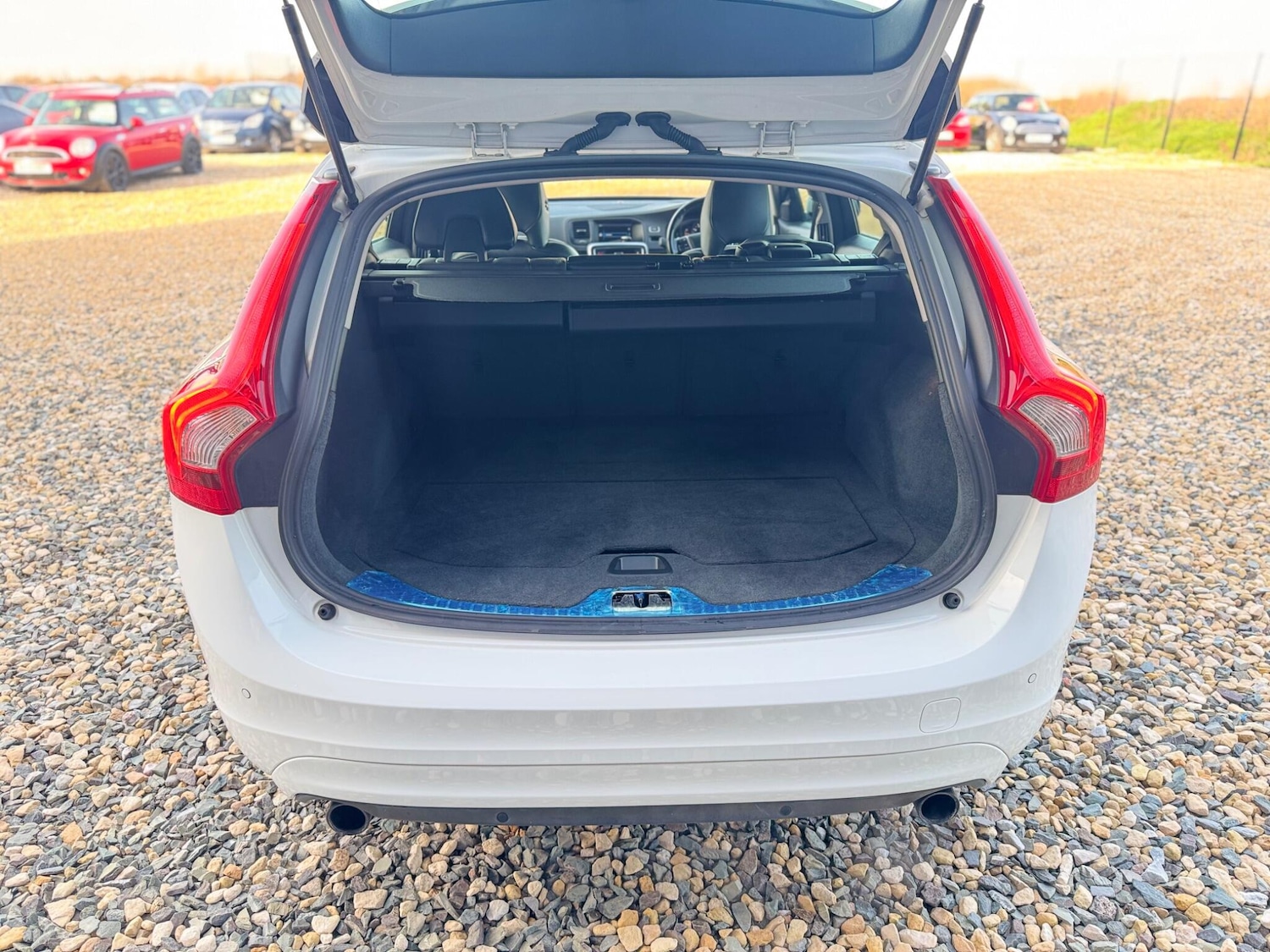 Used Volvo V60 for sale - 77684300: Photo 23