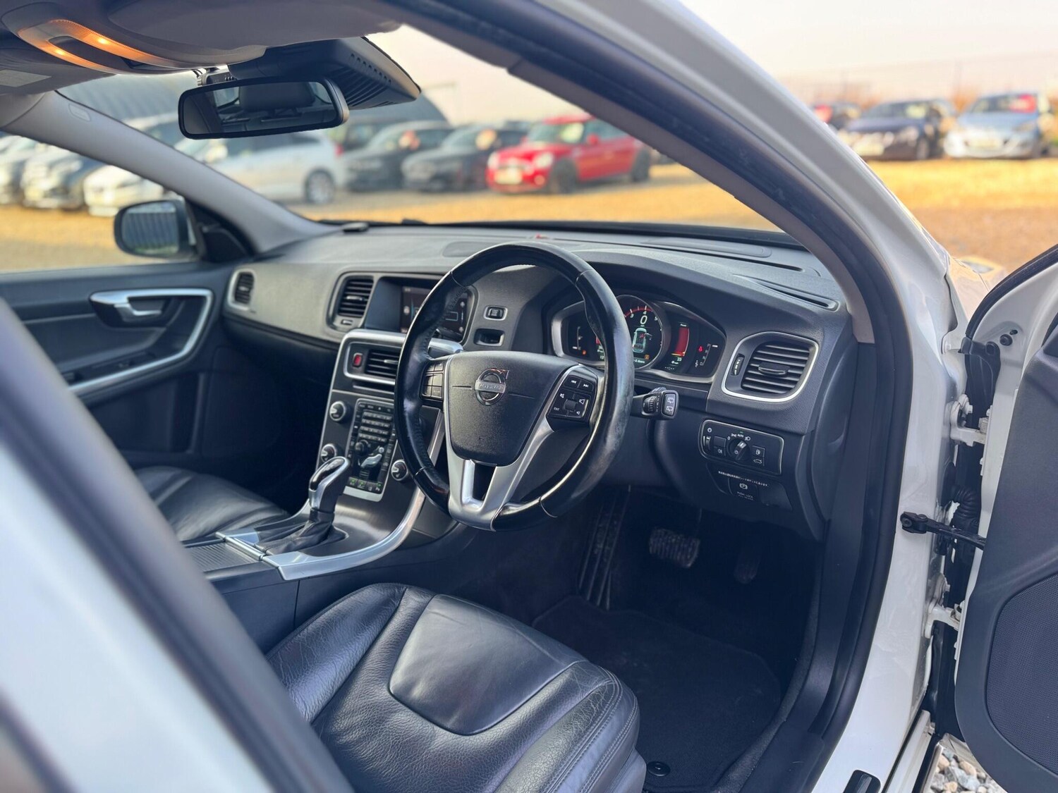 Used Volvo V60 for sale - 77684300: Photo 27