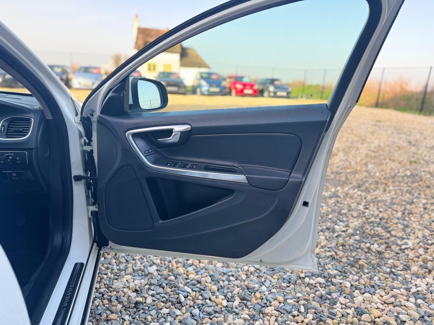 Used Volvo V60 for sale - 77684300: Photo 29