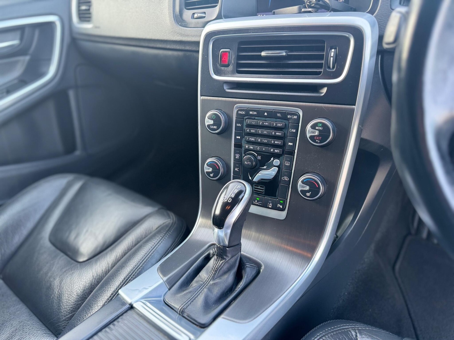 Used Volvo V60 for sale - 77684300: Photo 33