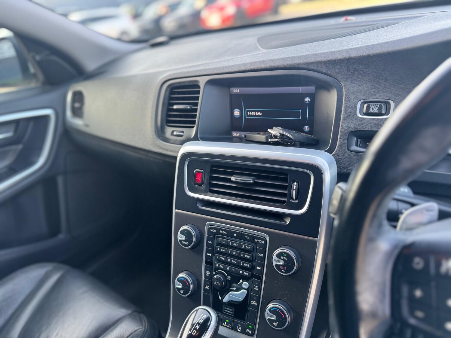 Used Volvo V60 for sale - 77684300: Photo 34