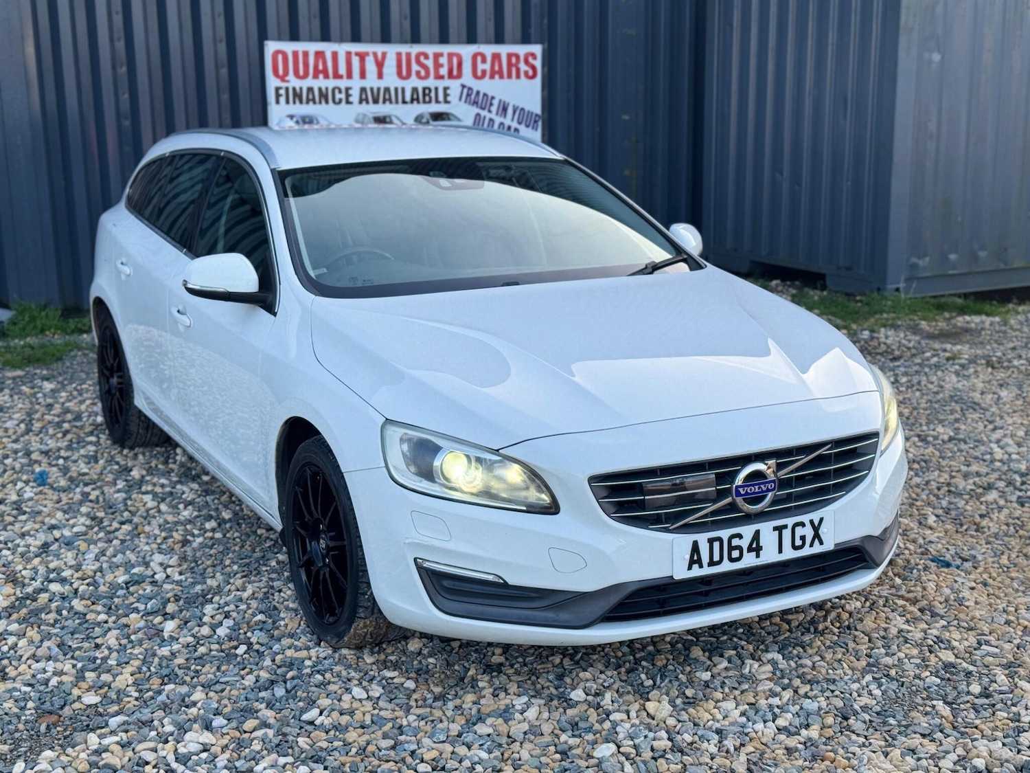 Used Volvo V60 for sale - 77684300: Photo 5
