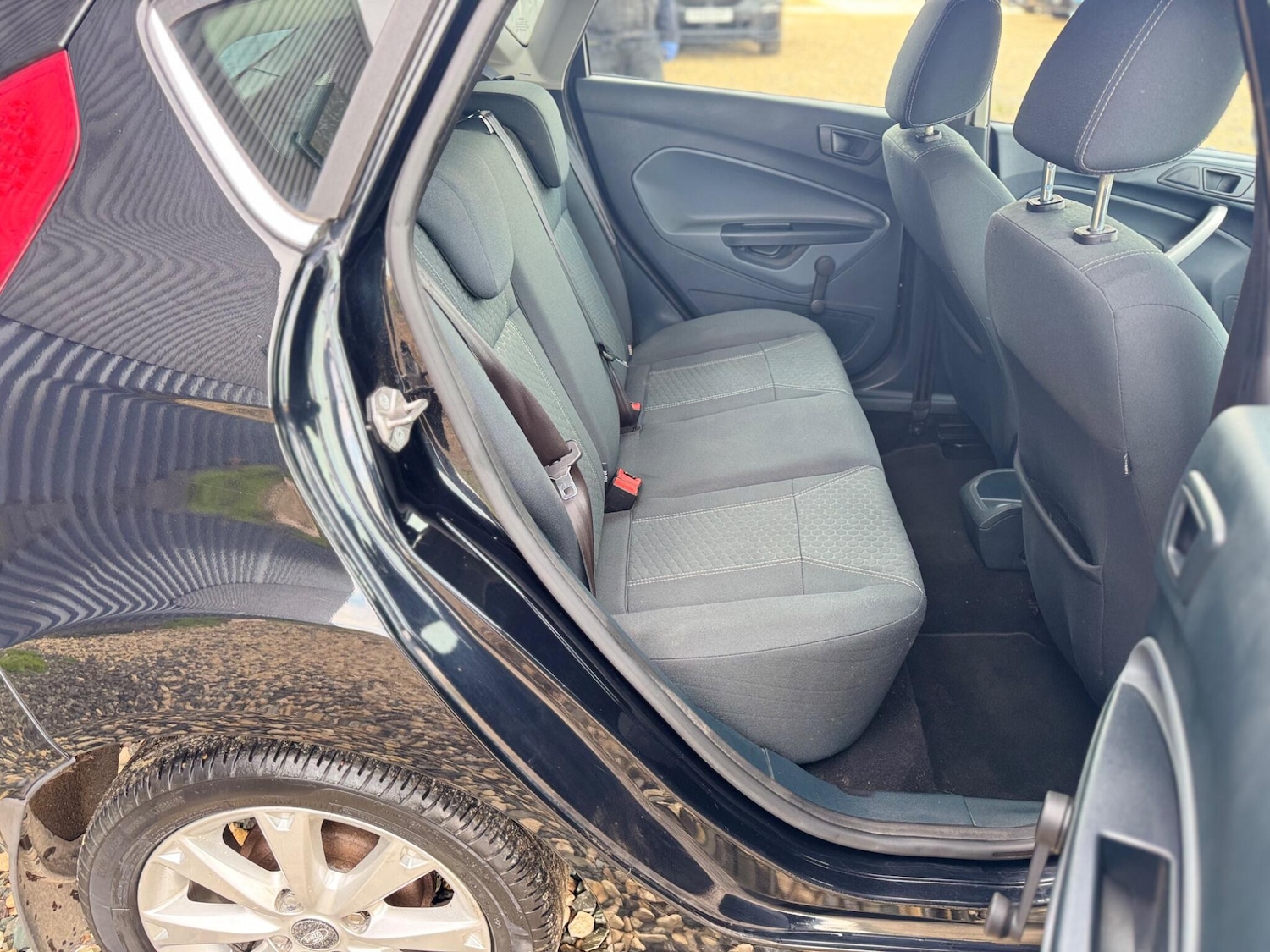 Used Ford Fiesta 2010 for sale - 77215844: Photo 17