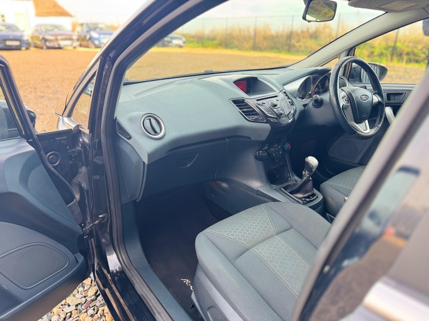 Used Ford Fiesta 2010 for sale - 77215844: Photo 31