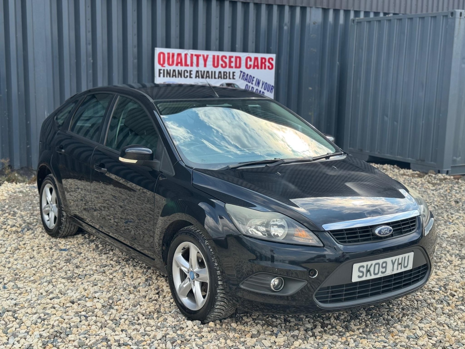 Used Ford Focus 2009 for sale - 76607929: Photo 2