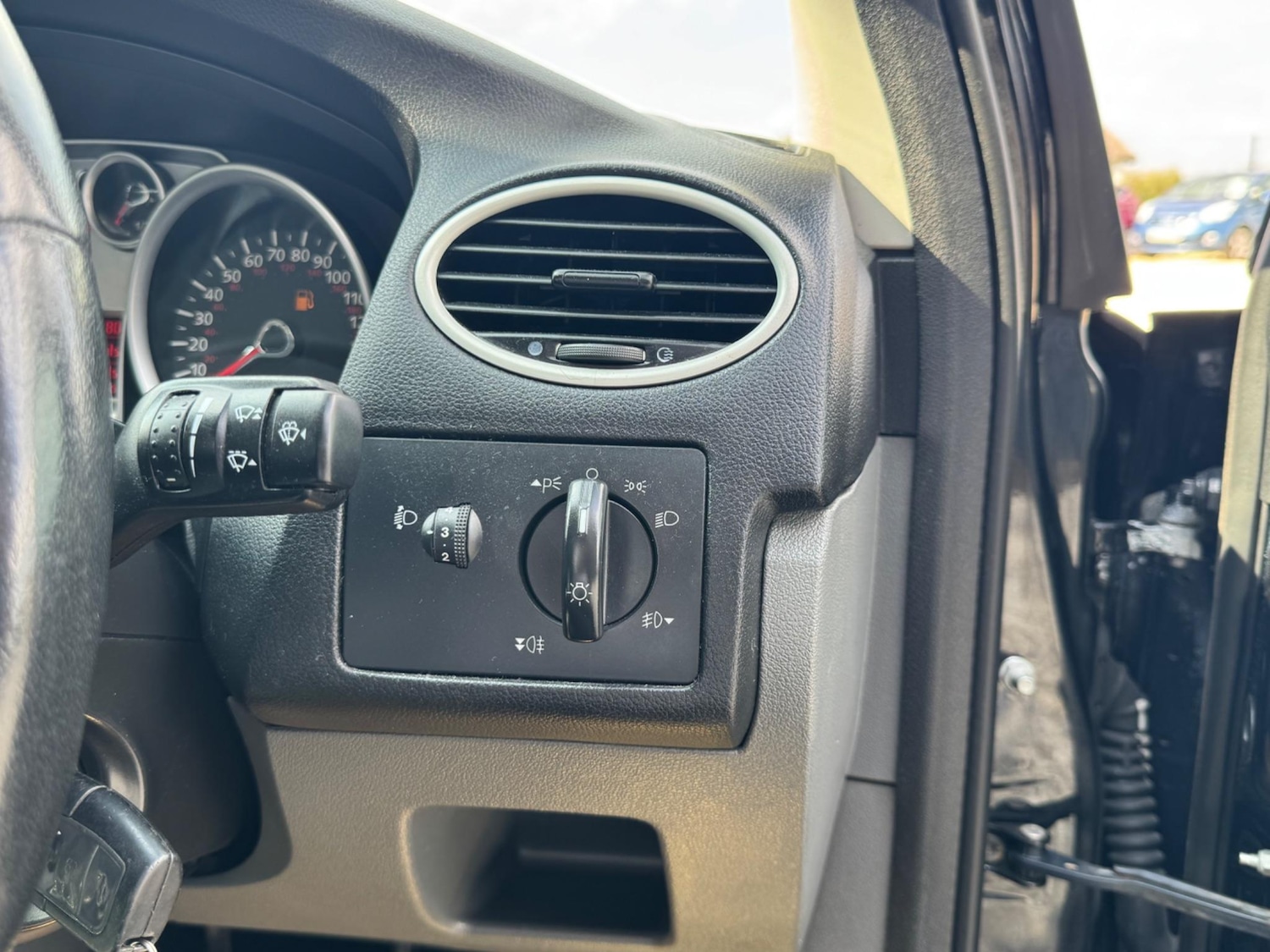 Used Ford Focus 2009 for sale - 76607929: Photo 21