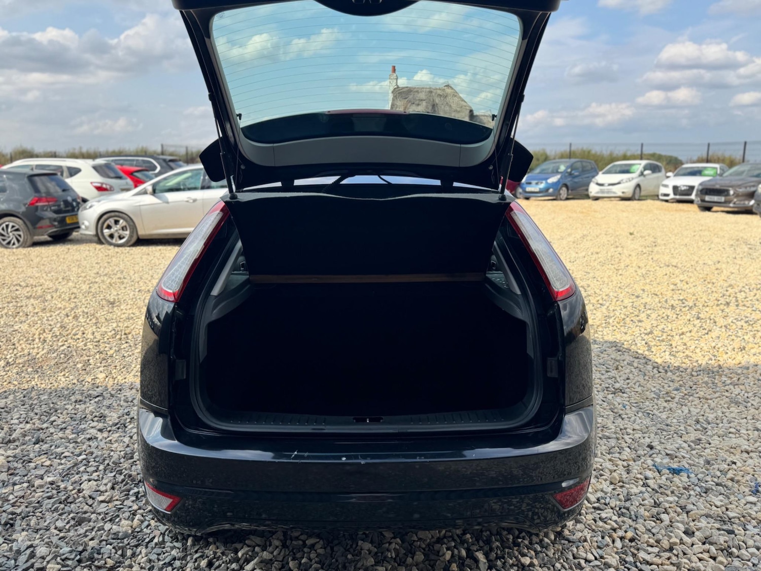 Used Ford Focus 2009 for sale - 76607929: Photo 7