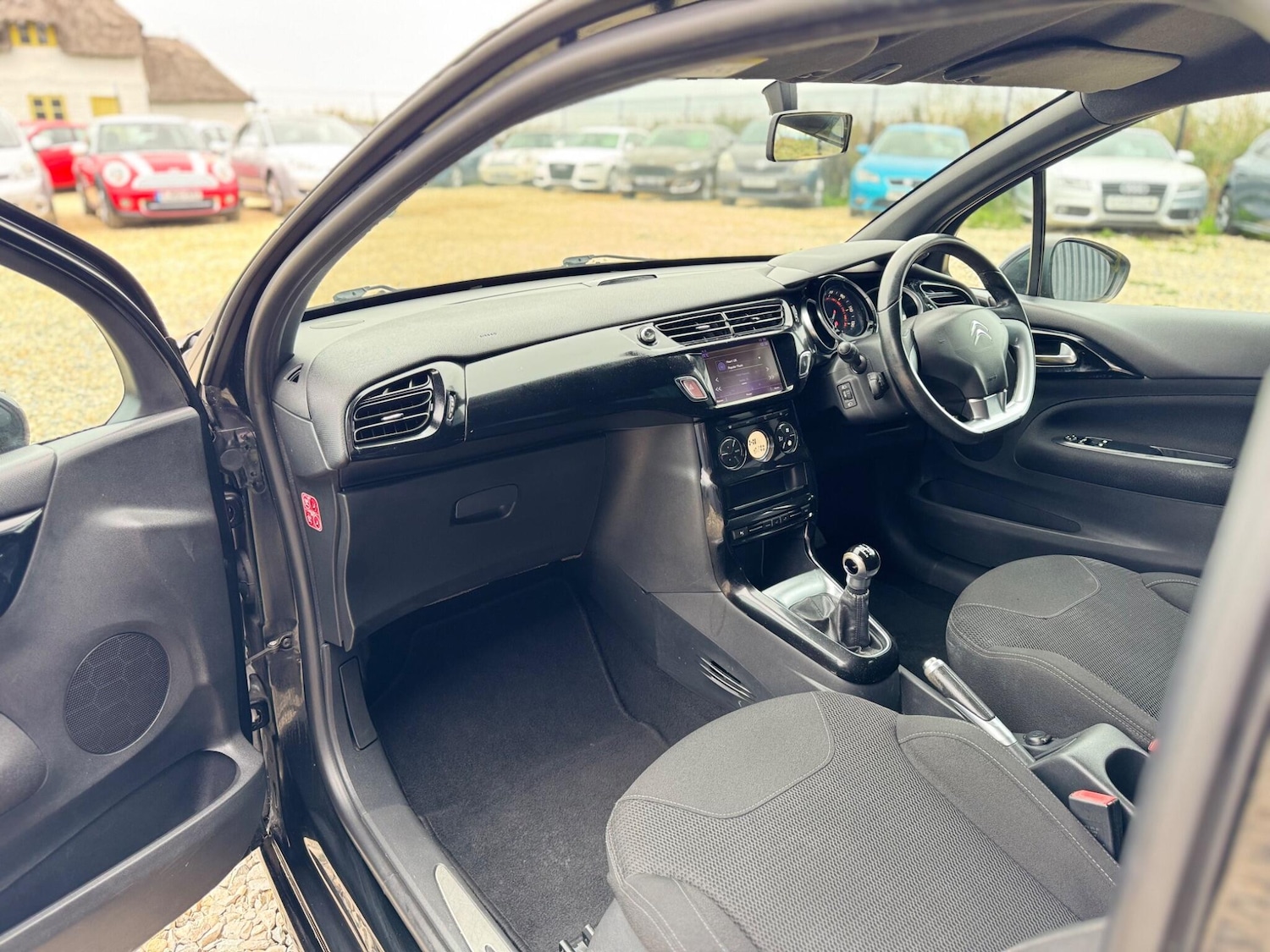 Used DS Automobiles DS 3 2015 for sale - 76867010: Photo 11