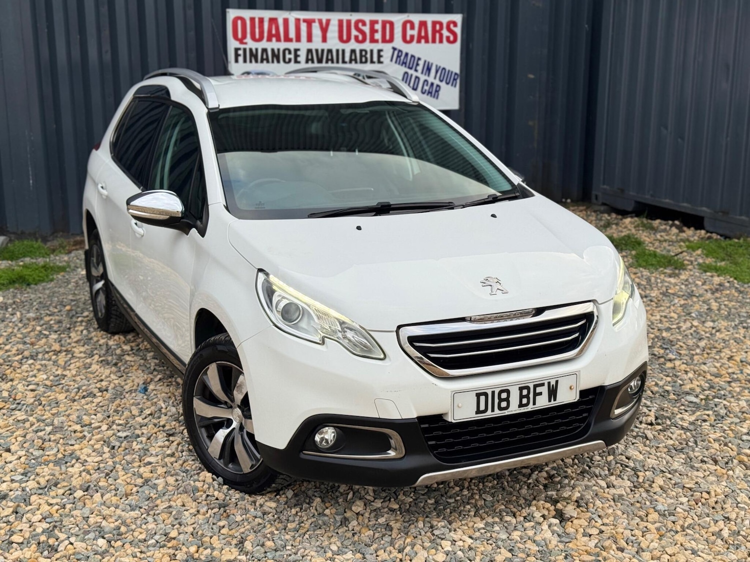 Used Peugeot 2008 2015 for sale - 76607466: Photo 1