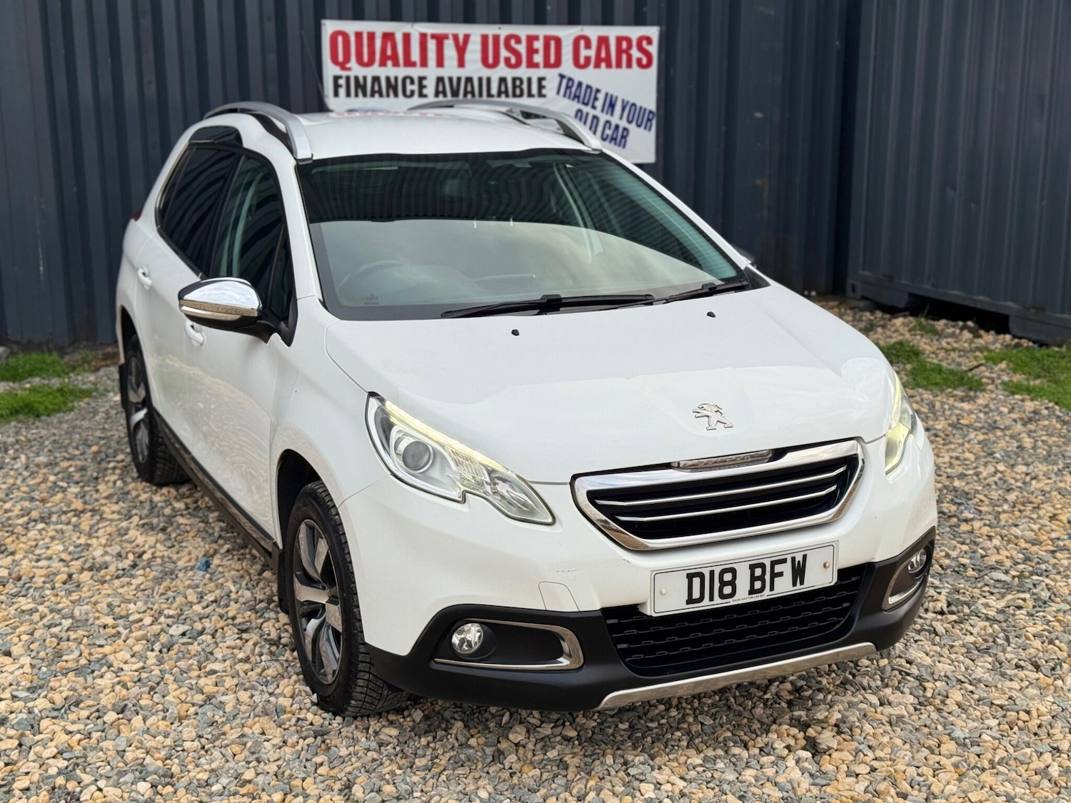 Used Peugeot 2008 2015 for sale - 76607466: Photo 3