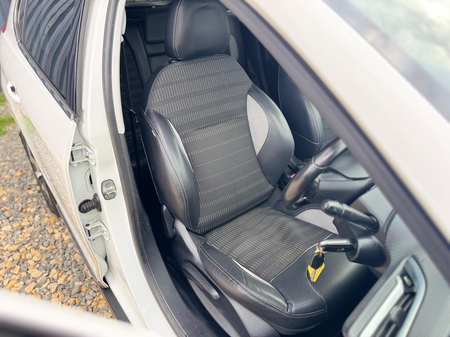 Used Peugeot 2008 2015 for sale - 76607466: Photo 31