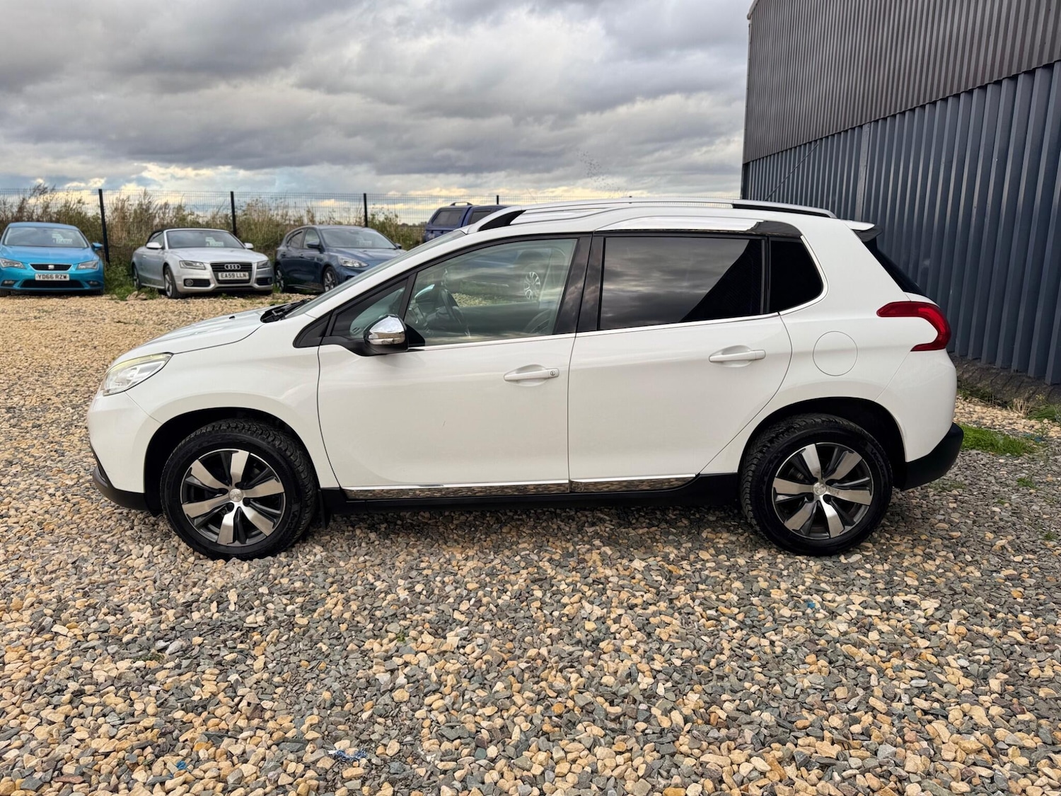 Used Peugeot 2008 2015 for sale - 76607466: Photo 6