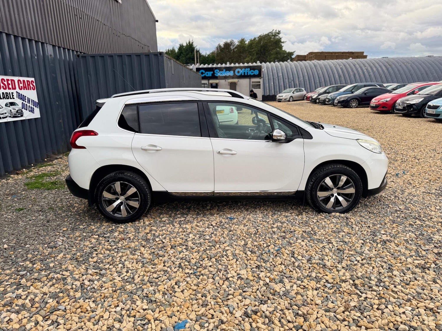 Used Peugeot 2008 2015 for sale - 76607466: Photo 8