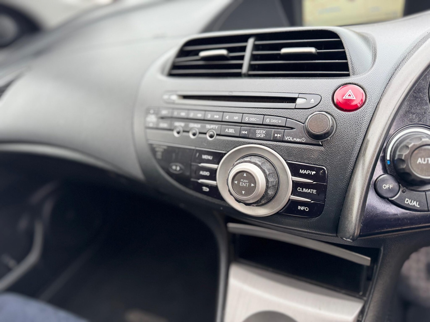 Used Honda Civic for sale - 77268132: Photo 14