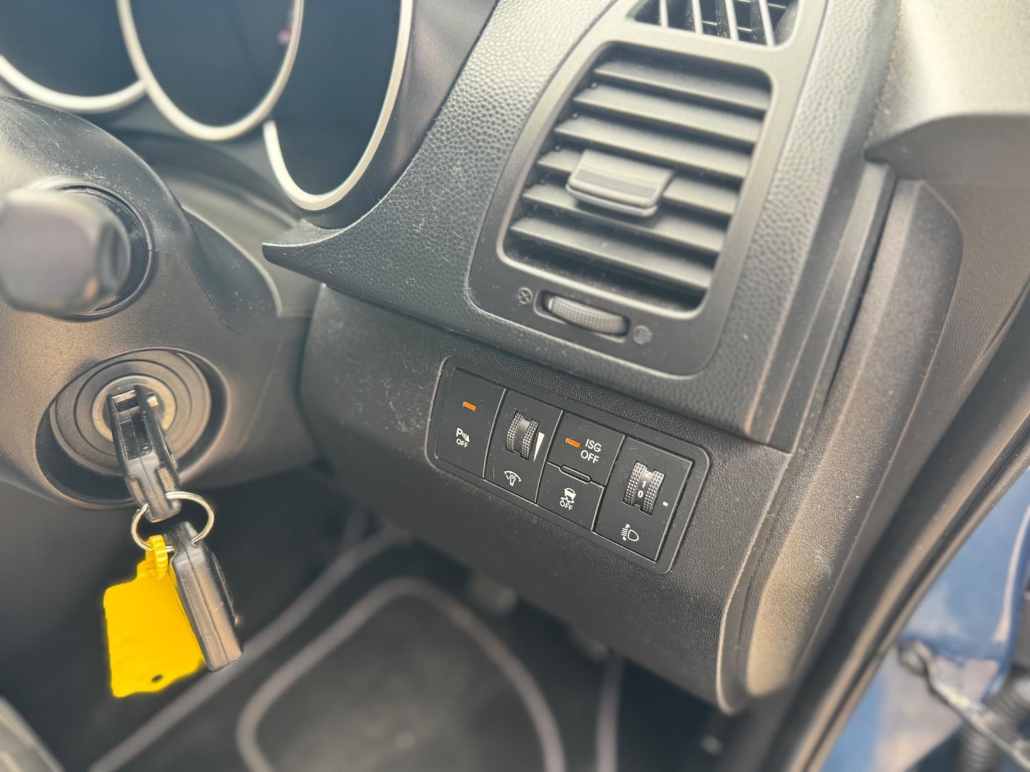 Used Kia Venga 2012 for sale - 76608356: Photo 20