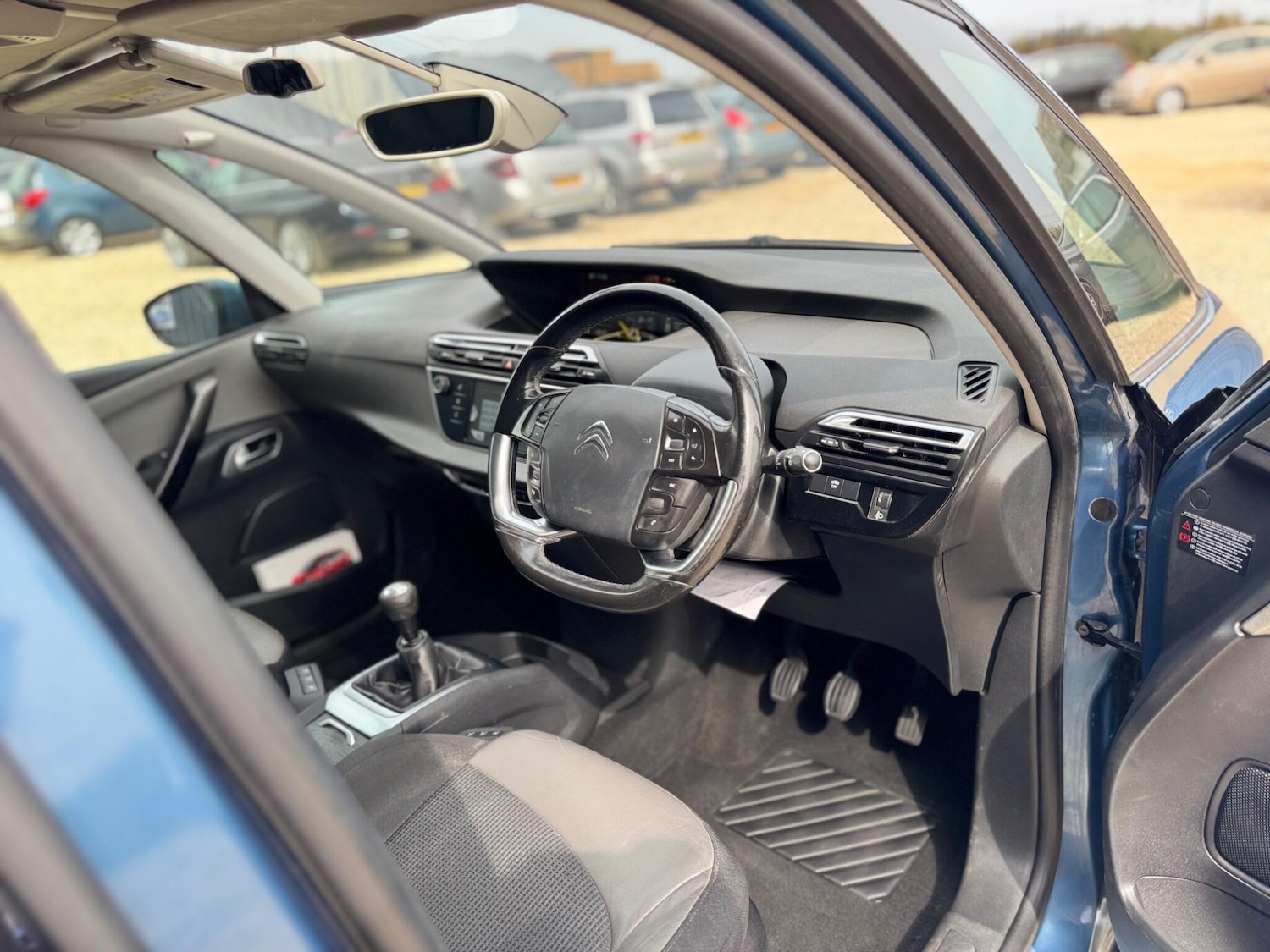 Used Citroen C4 Picasso 2015 for sale - 76607290: Photo 27