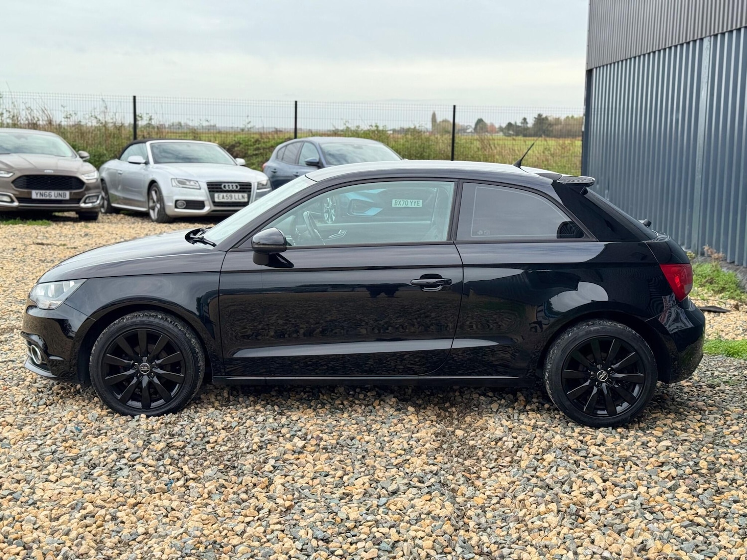 Used Audi A1 for sale - 76996128: Photo 6