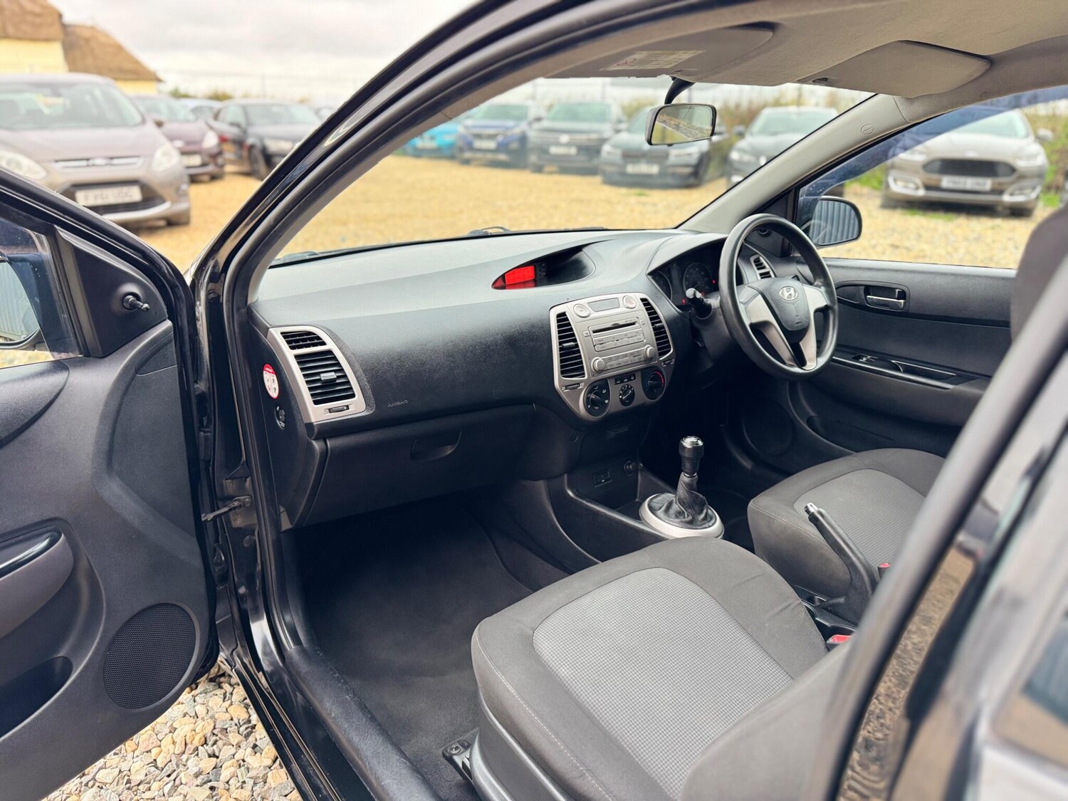 Used Hyundai i20 2010 for sale - 76867028: Photo 11