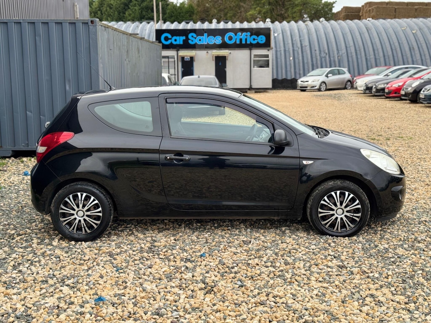 Used Hyundai i20 2010 for sale - 76867028: Photo 8