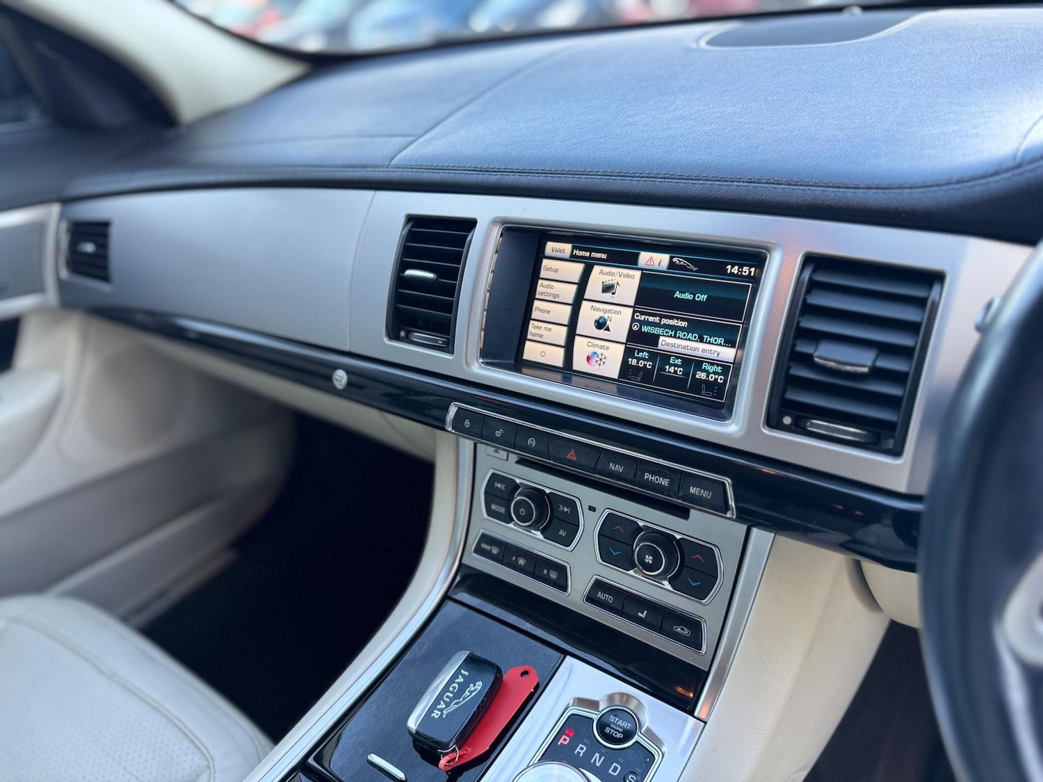 Used Jaguar XF 2013 for sale - 76607347: Photo 21