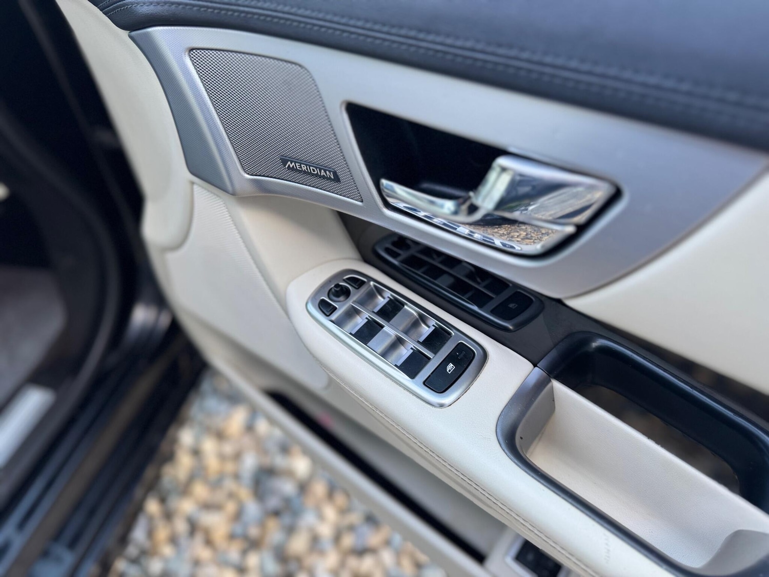 Used Jaguar XF 2013 for sale - 76607347: Photo 26