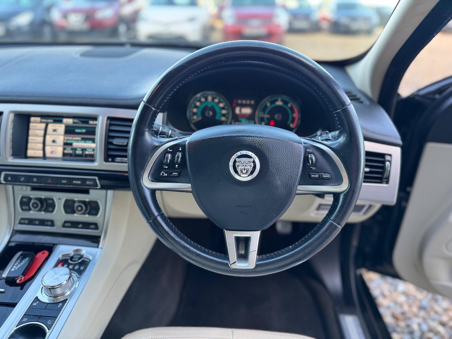 Used Jaguar XF 2013 for sale - 76607347: Photo 34