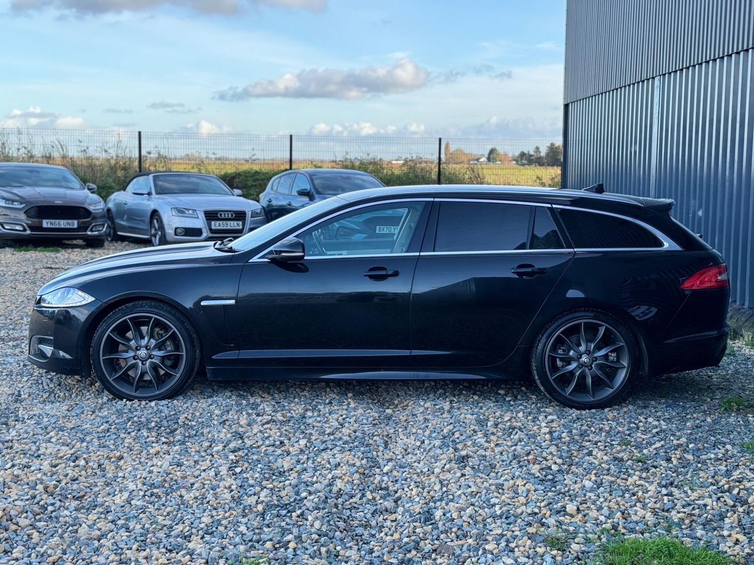 Used Jaguar XF 2013 for sale - 76607347: Photo 7