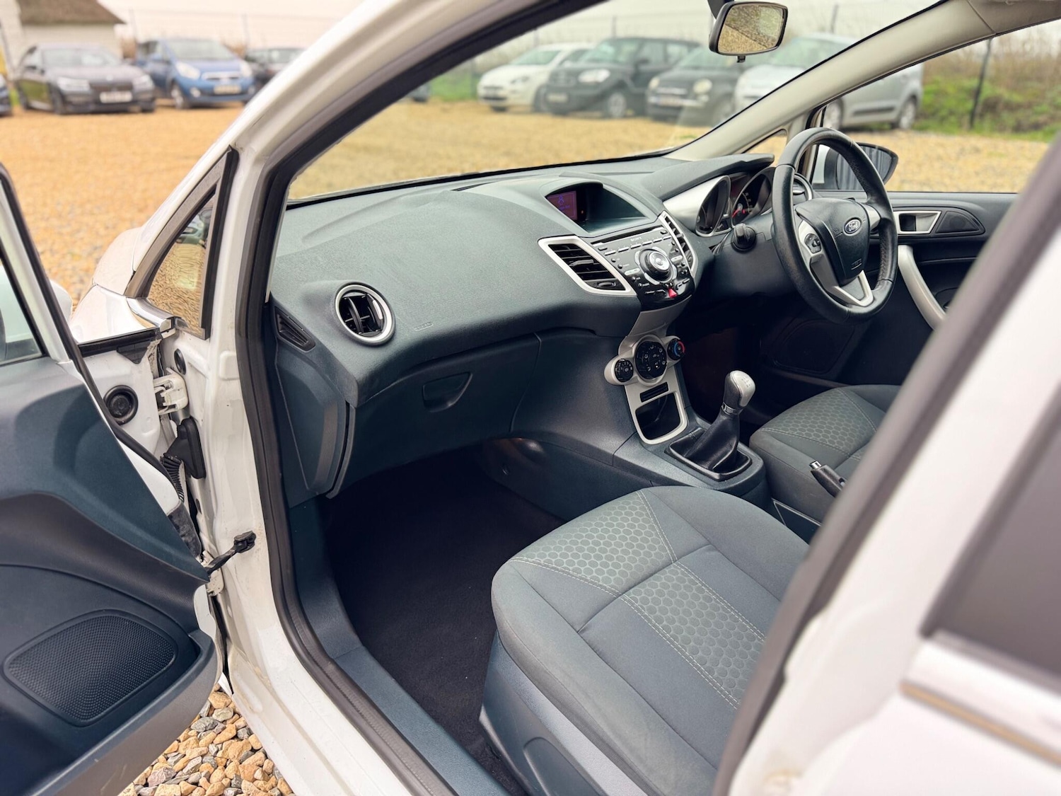 Used Ford Fiesta 2012 for sale - 77440021: Photo 31