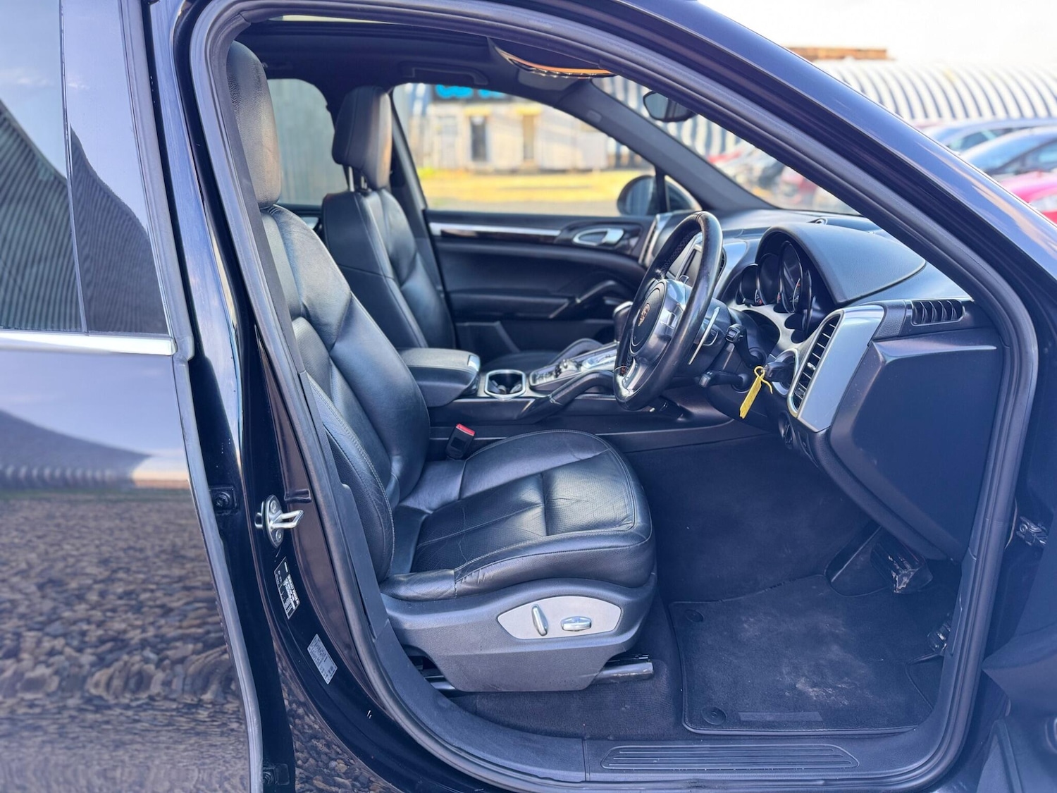 Used Porsche Cayenne 2010 for sale - 77237581: Photo 13