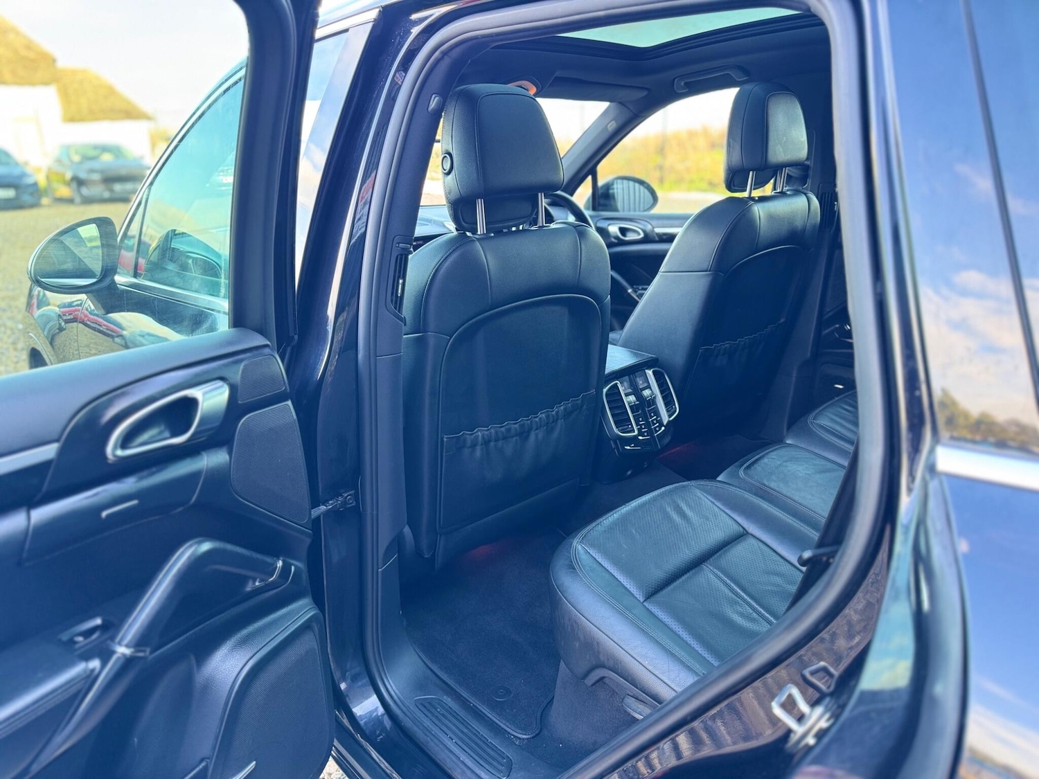 Used Porsche Cayenne 2010 for sale - 77237581: Photo 16